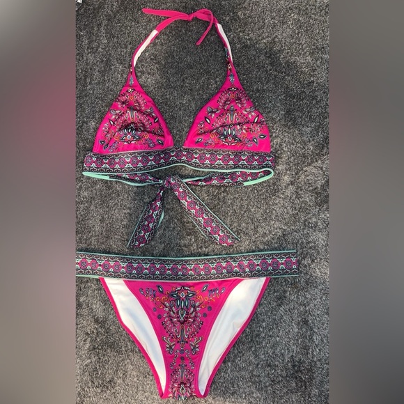 Vintage Victoria’s secret size large, pink bikini - Picture 2 of 5